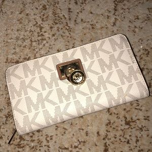 Michael Kors wallet